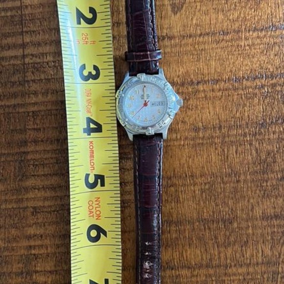 Wenger Swiss Army Watch EUC - Picture 4 of 5